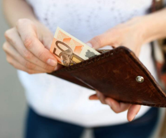 8 astuces pour apprendre à ne plus dépenser et à épargner