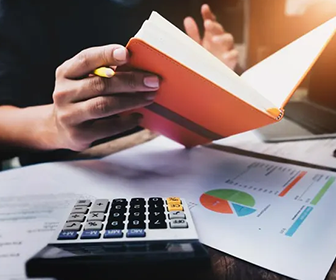 Comprendre le surendettement et l’éviter